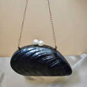 Acrylic Shell Clutch With Unique Pattern Black