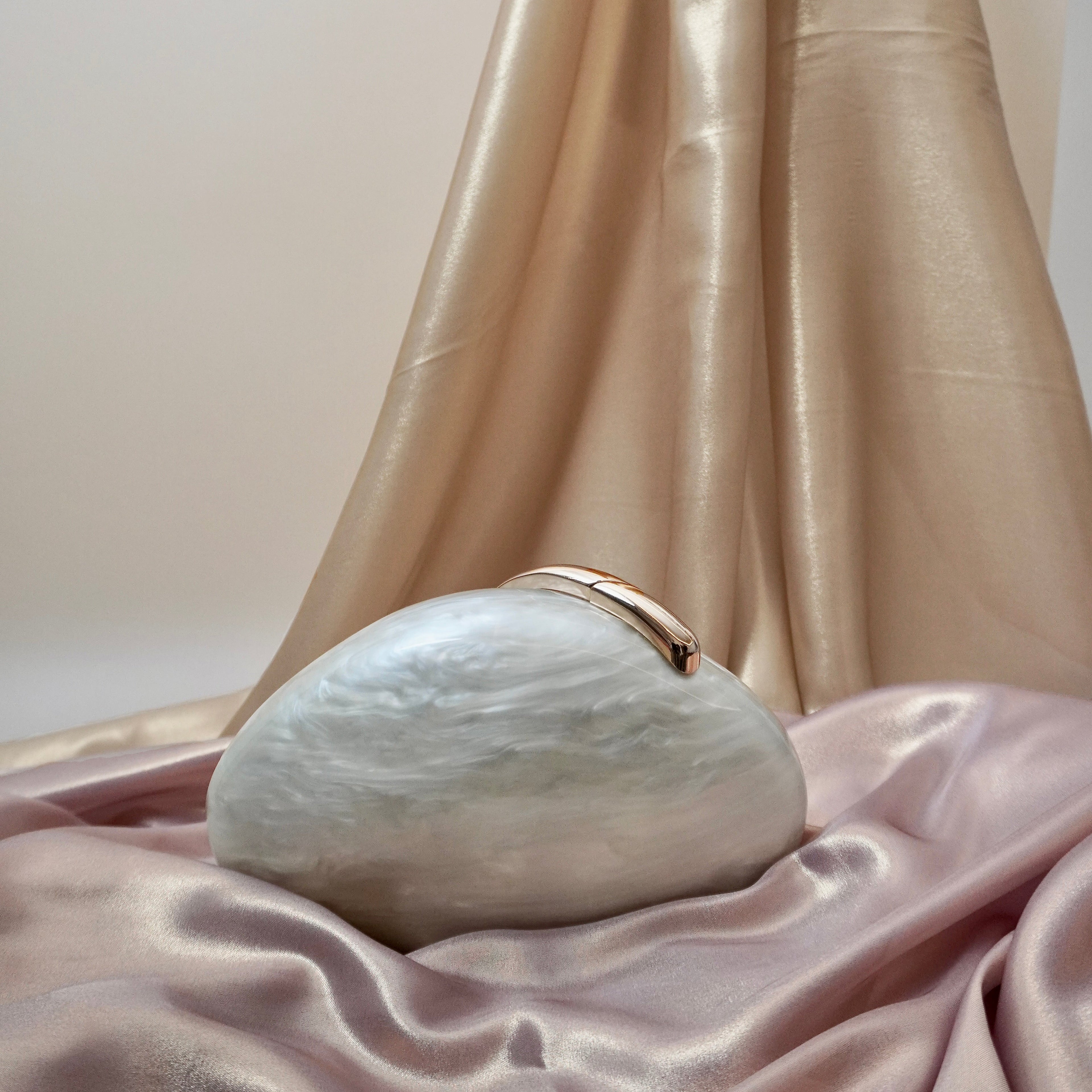 Luna Luxe Acrylic Clutch Ivory | With Detachable Sling
