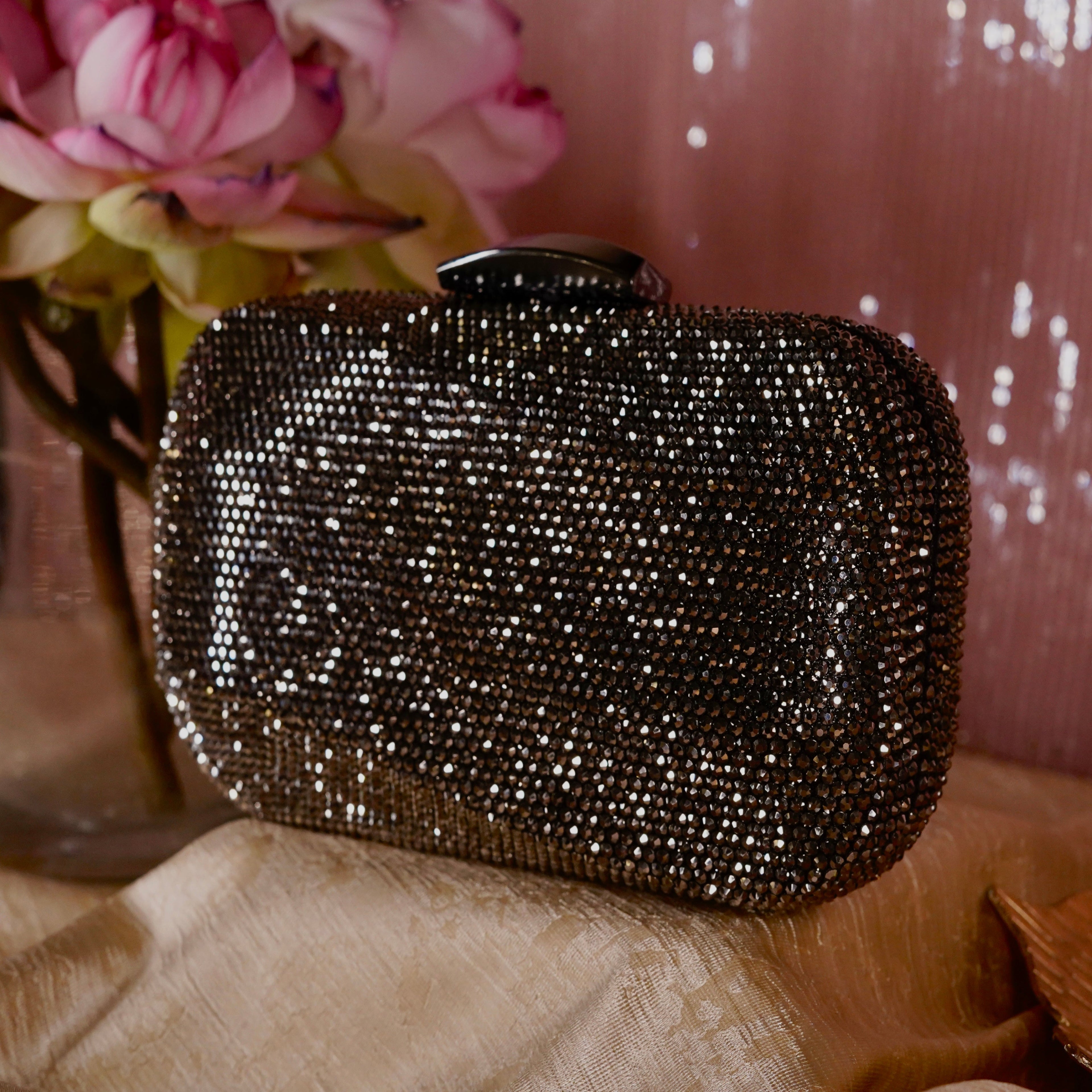 Wave Crystal Clutch Black | Detachable Sling