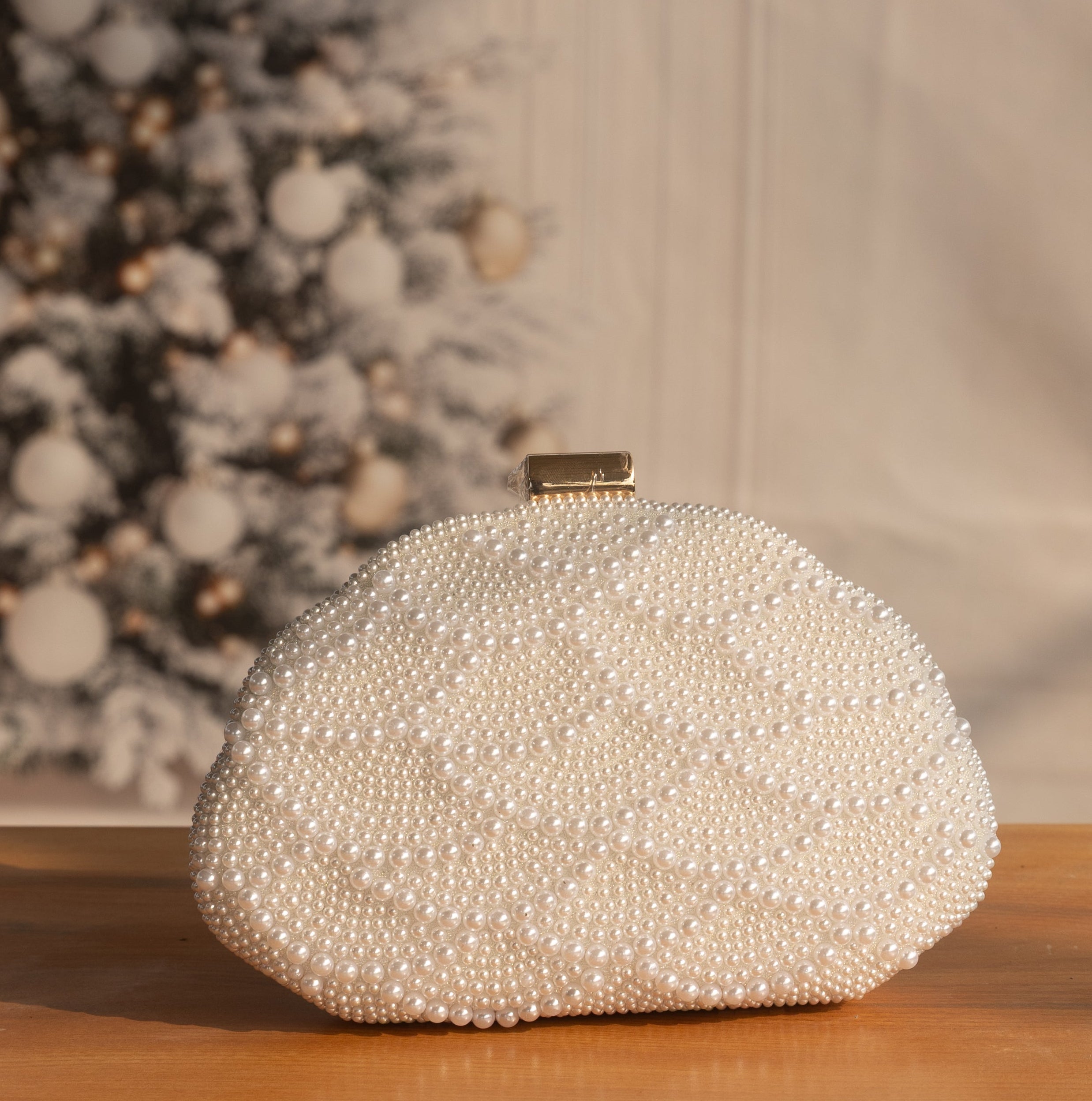 Lustre Pearl Clutch Ivory
