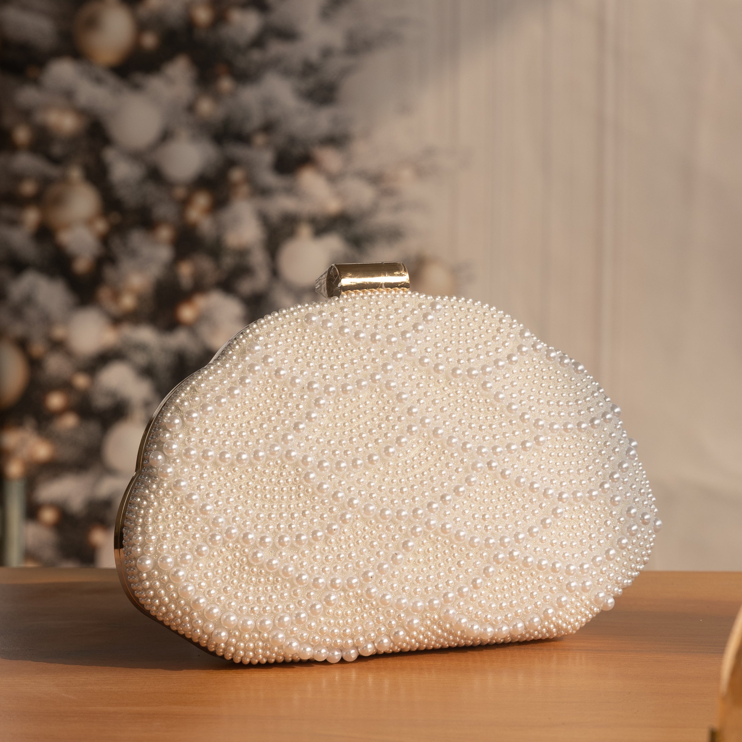 Lustre Pearl Clutch Ivory