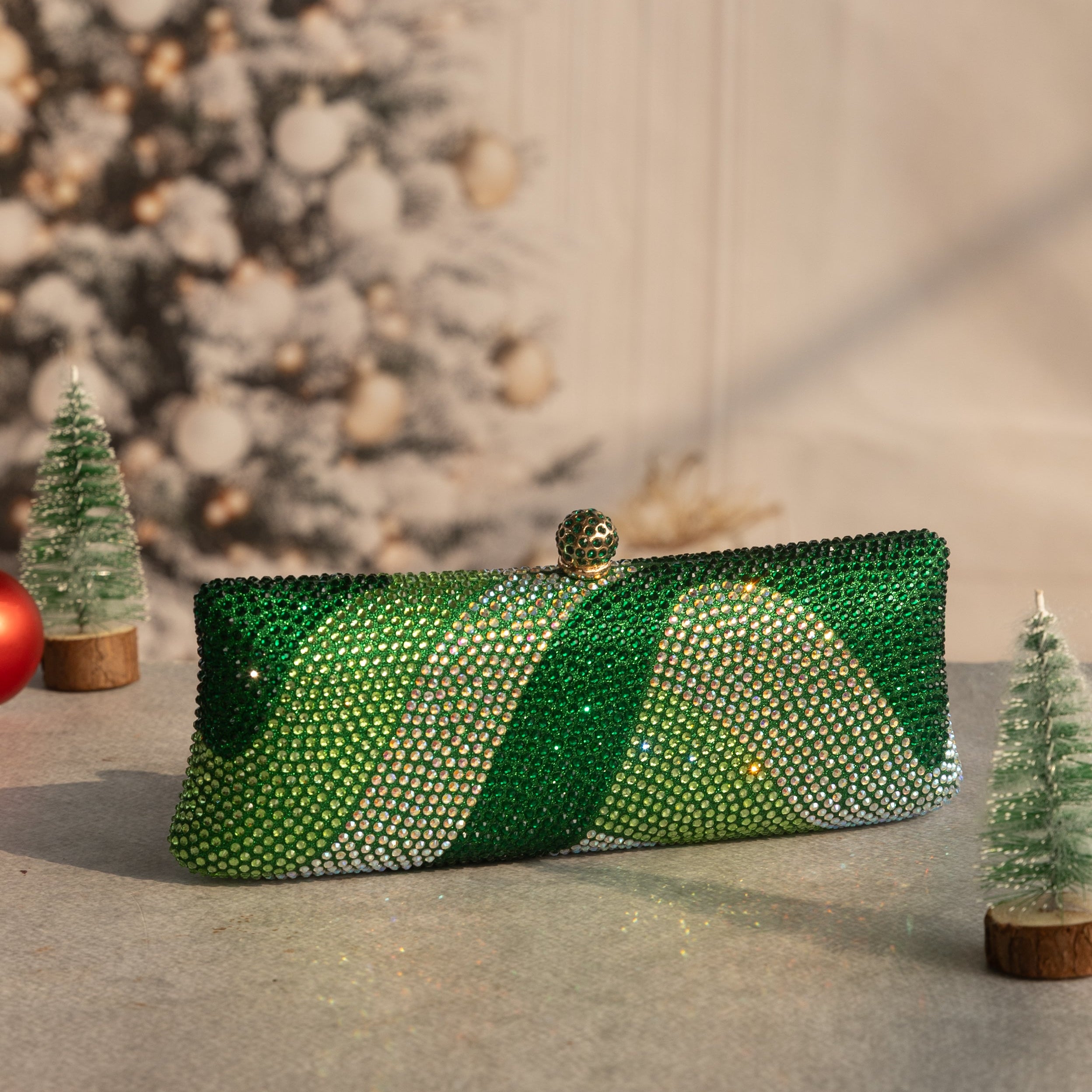 Crystal Ripple Clutch Green