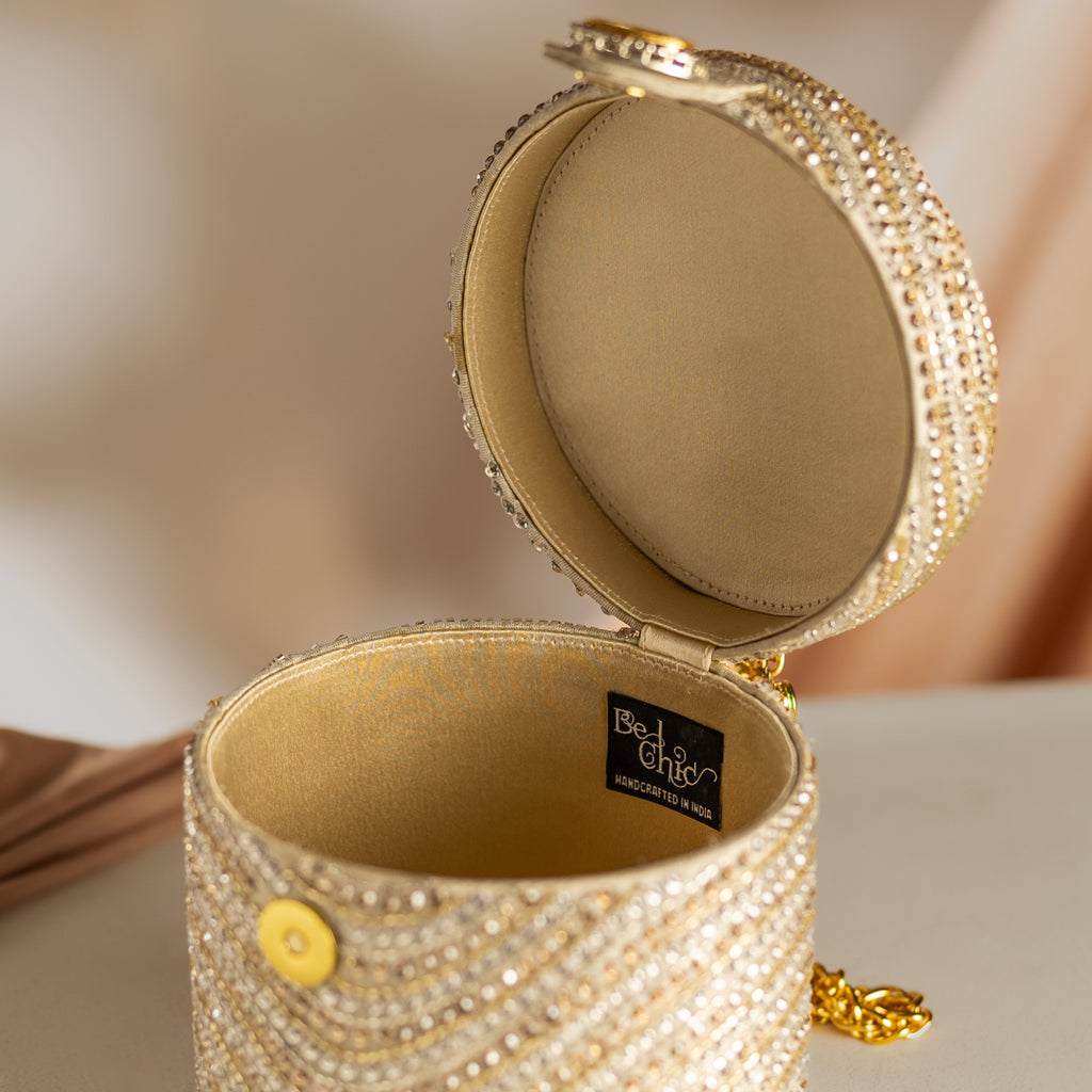 Golden Dunes Embellished Polki Cylinder