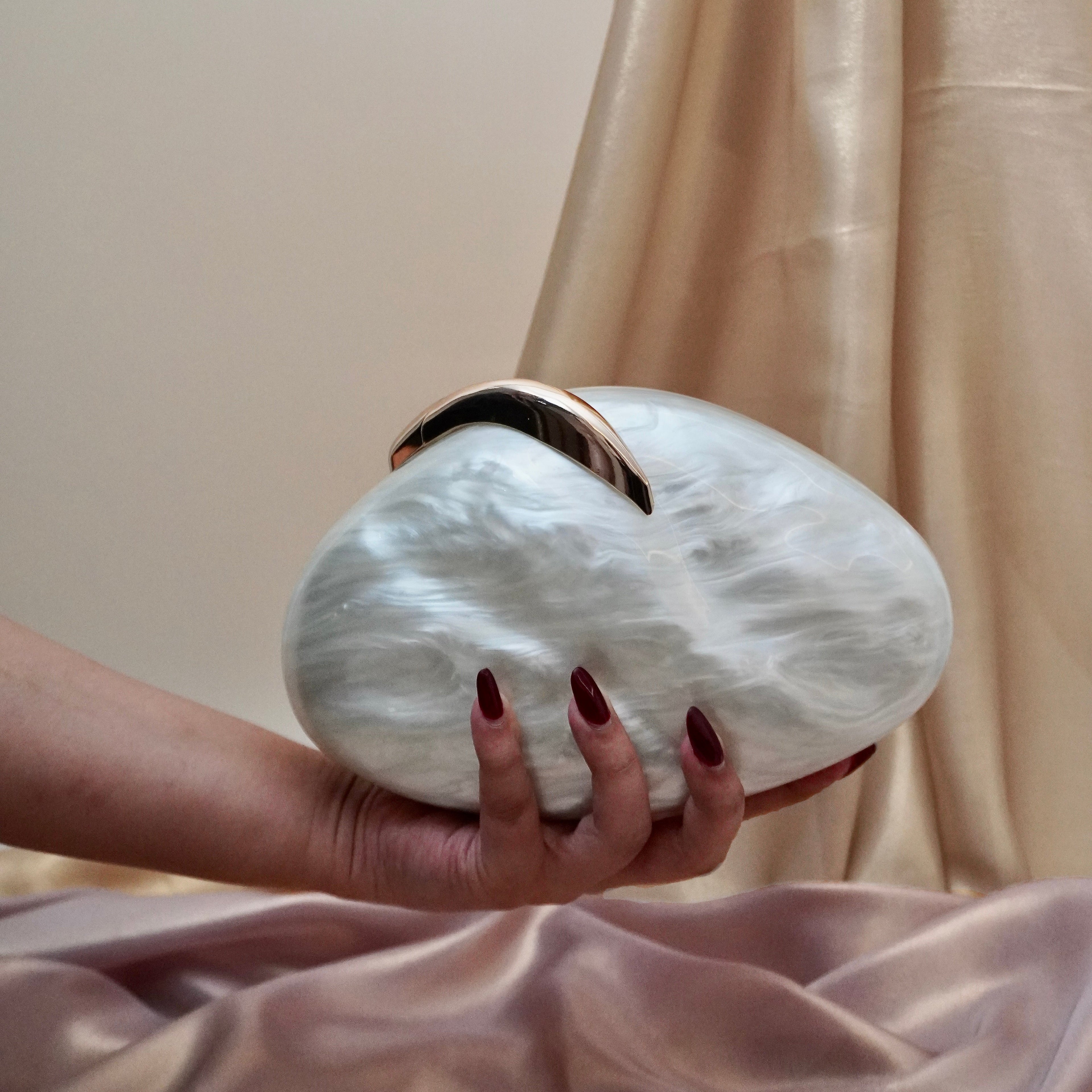 Luna Luxe Acrylic Clutch Ivory | With Detachable Sling