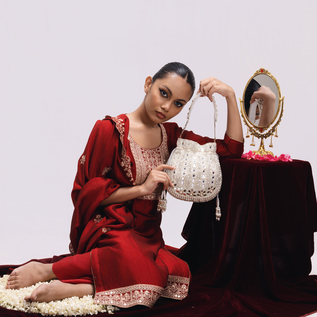 Zoya Mirror Potli